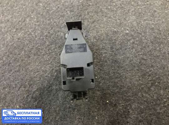 Кнопка аварийной остановки на Mercedes-Benz A (W168)