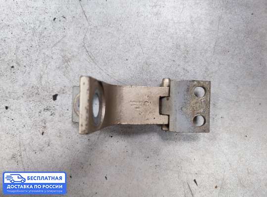 Петля двери на Audi 80 (B4)
