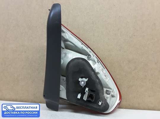 Фонарь крышки багажника на Peugeot 2008