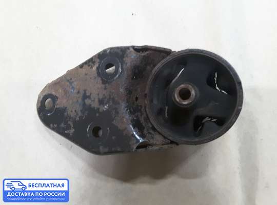 Кронштейн КПП на Nissan Primera (P11)