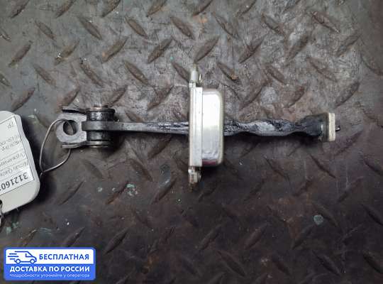 Ограничитель двери на Nissan Qashqai I (J10)