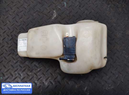 Бачок омывателя на Opel Kadett E