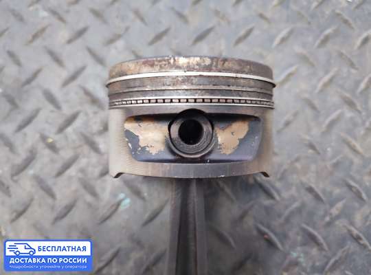 Поршневая группа (поршень, шатун) на Opel Astra F
