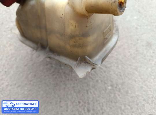 Бачок расширительный на Volkswagen Passat B5 (3B)