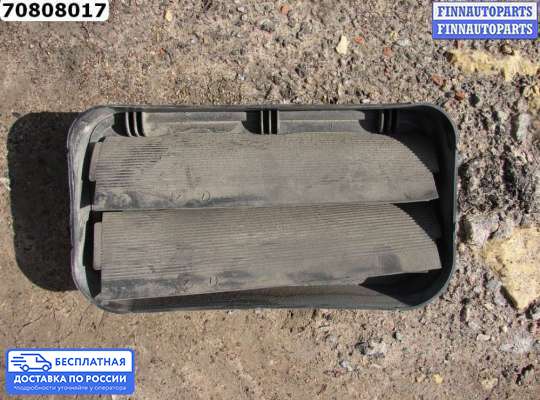 Пластик на Peugeot 308 I (T7)