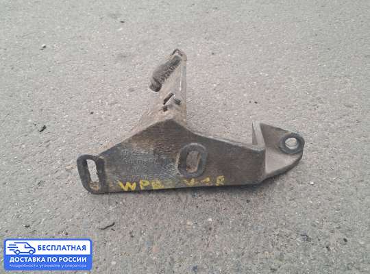 Кронштейн прочее на Volkswagen Passat B3 (35i)