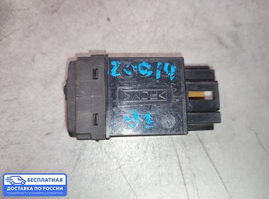 Кнопки на Mitsubishi Space Runner N50