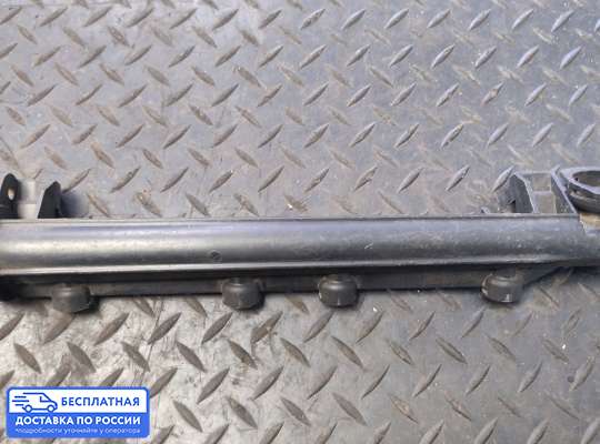 Рампа (рейка) топливная на Volkswagen Golf IV (1J)