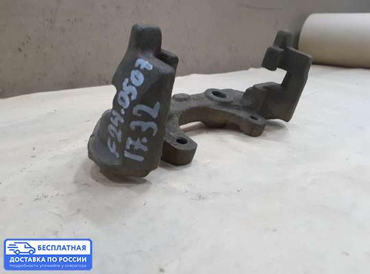 Скоба суппорта на Opel Corsa B