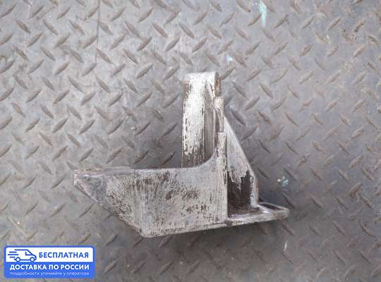Кронштейн прочее на Volkswagen Passat B3 (35i)