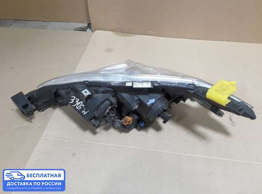 Фара передняя на Mazda 5 I (CR)