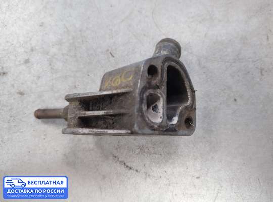 Фланец (тройник) системы охлаждения на Opel Vectra B