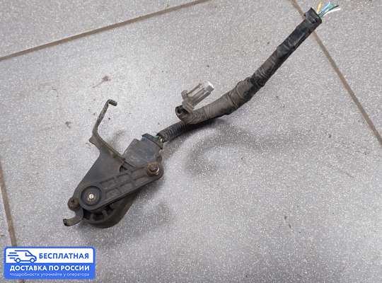 Датчик дорожного просвета на Nissan Qashqai I (J10)