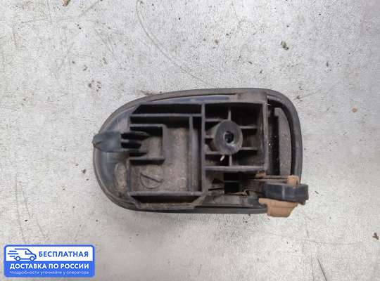 Ручка двери внутренняя на Mazda 323 (BA) 323C/ 323F/ 323S/ 323P