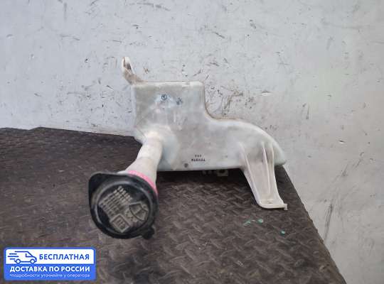 Бачок омывателя на Toyota Camry XV50