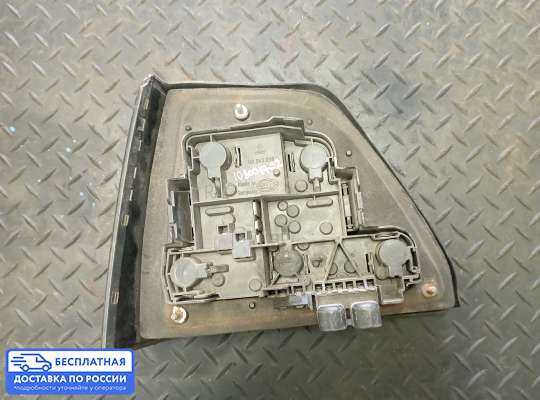Фонарь задний на Volkswagen Golf II (1G)