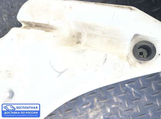 Бачок омывателя на Ford Focus I