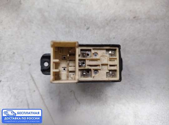 Кнопки стеклоподьемника на Hyundai Sonata IV (New EF +ТАГАЗ)