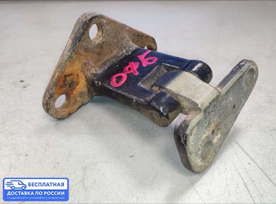 Петля крышки багажника на Opel Frontera B