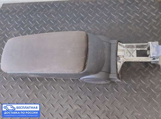 Подлокотник на Audi A6 (C5)