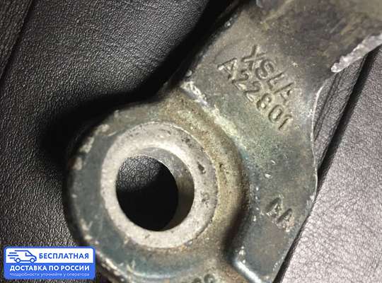 Петля двери на Ford Focus I