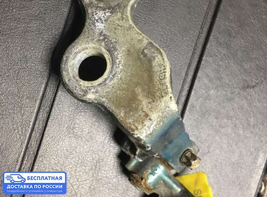 Петля двери на Ford Focus I