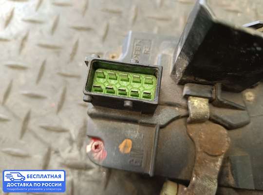 Замок боковой двери на Opel Vectra B