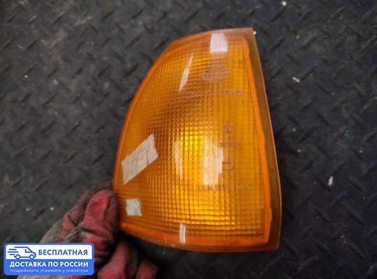 Поворотник передний на Audi 100 (44Q, C3)