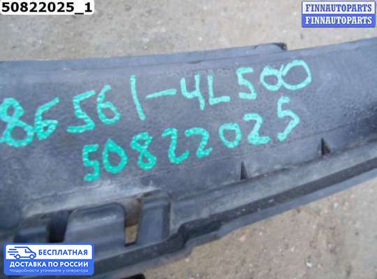 Решетка (заглушка) бампера на Hyundai Solaris I (RB)