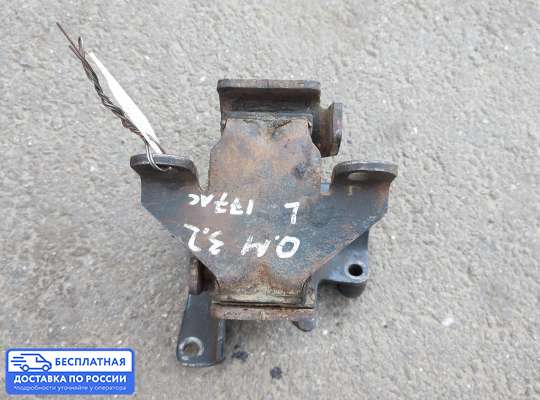 Подушка ДВС на Opel Monterey A