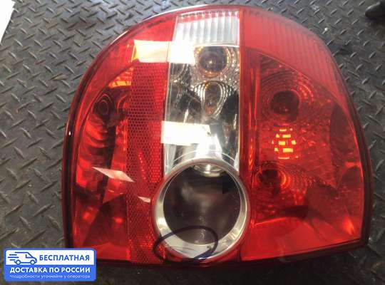 Фонарь задний на Volkswagen Fox (5Z)