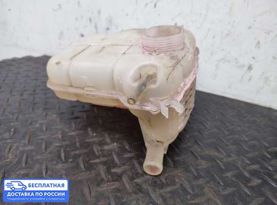 Бачок расширительный на Opel Astra J