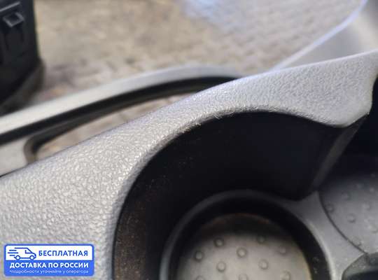 Консоль салона на Nissan Qashqai I (J10)