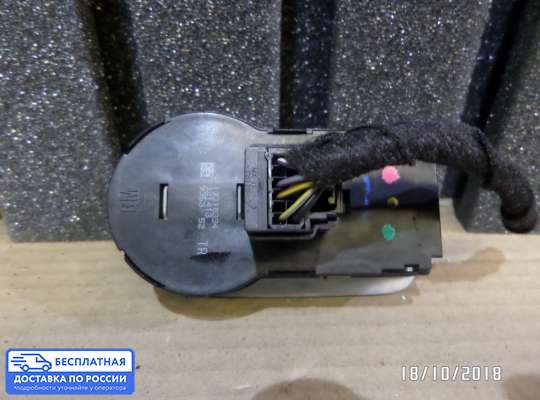 Переключатель света на Opel Corsa D