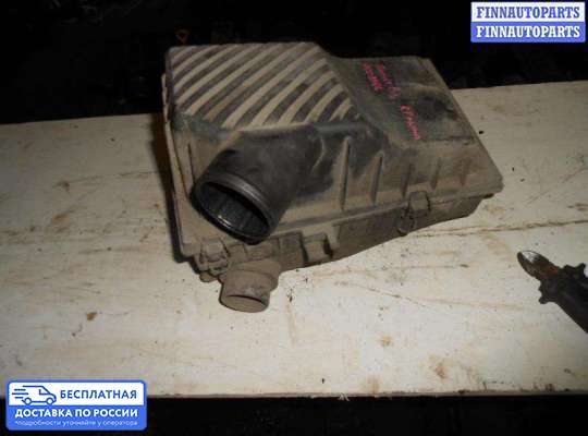 Корпус воздушного фильтра на Volkswagen Passat B3 (35i)