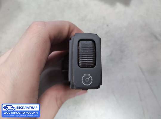 Кнопки на Mitsubishi Space Runner N50