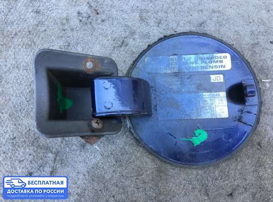 Лючок бензобака на Opel Astra F
