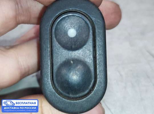 Кнопки стеклоподьемника на Opel Frontera A