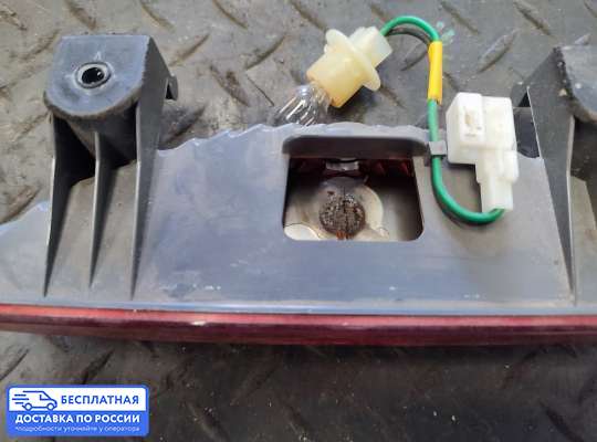 Фонарь (стоп-сигнал) центральный на Kia Rio II (JB)