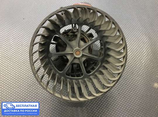 Мотор отопителя на Ford Fusion (JU)