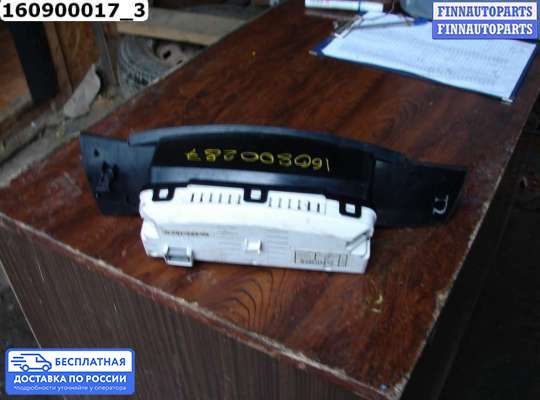 Часы на Honda Civic VIII (4D, 5D)