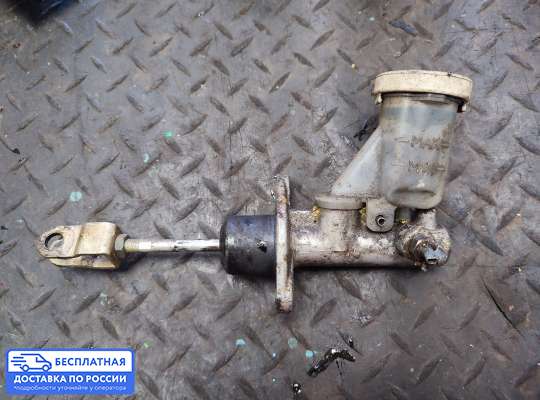Цилиндр сцепления главный на Mitsubishi Carisma