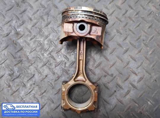 Поршневая группа (поршень, шатун) на Mitsubishi Lancer VI