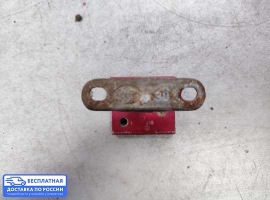 Петля крышки багажника на Volkswagen Polo Mk2 (86C)