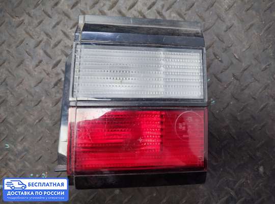 Фонарь задний на Volkswagen Passat B3 (35i)