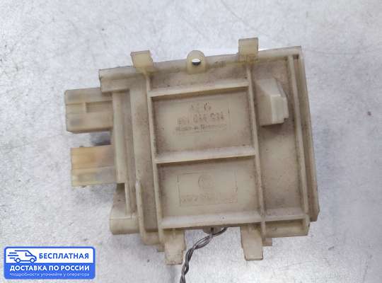 Резистор (сопротивление) отопителя на Volkswagen Passat B3 (35i)