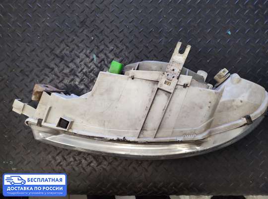 Фара передняя на Ford Mondeo II