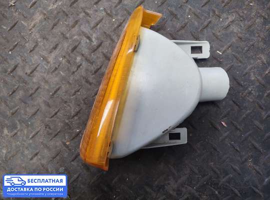 Поворотник передний на Opel Kadett E