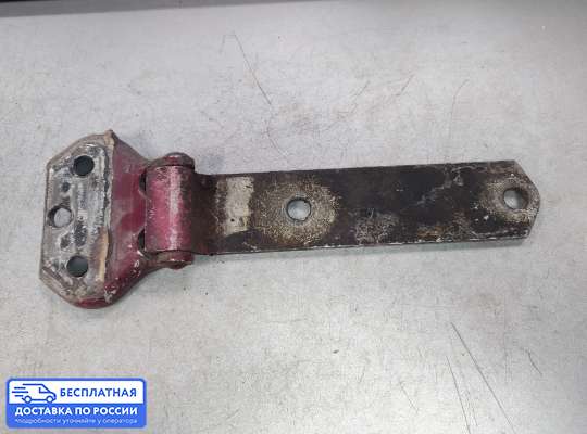 Петля крышки багажника на Nissan Terrano II R20