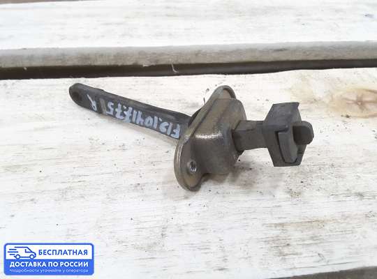 Ограничитель двери на Mitsubishi Mirage CJO